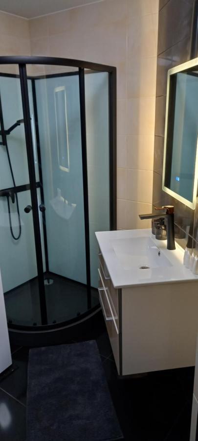 Apartment Ml Place 3 *