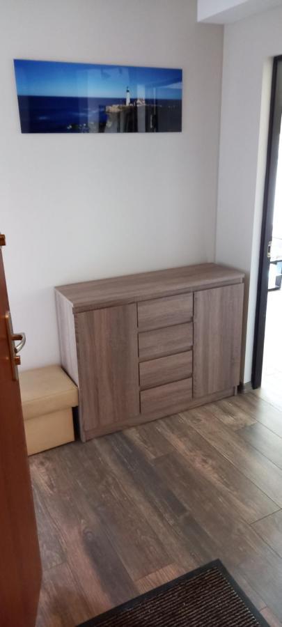 Apartment Ml Place 3 *